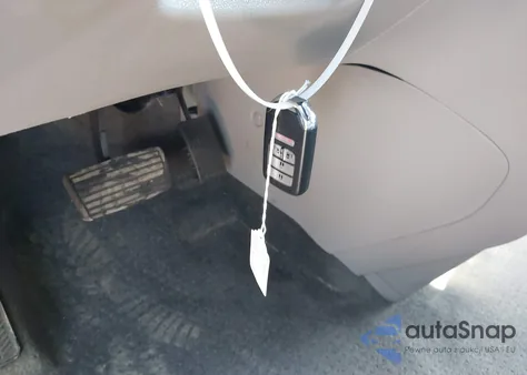 2016 Honda Odyssey Se z USA, uszkodzony, nr VIN 5FNRL5H37GB130430